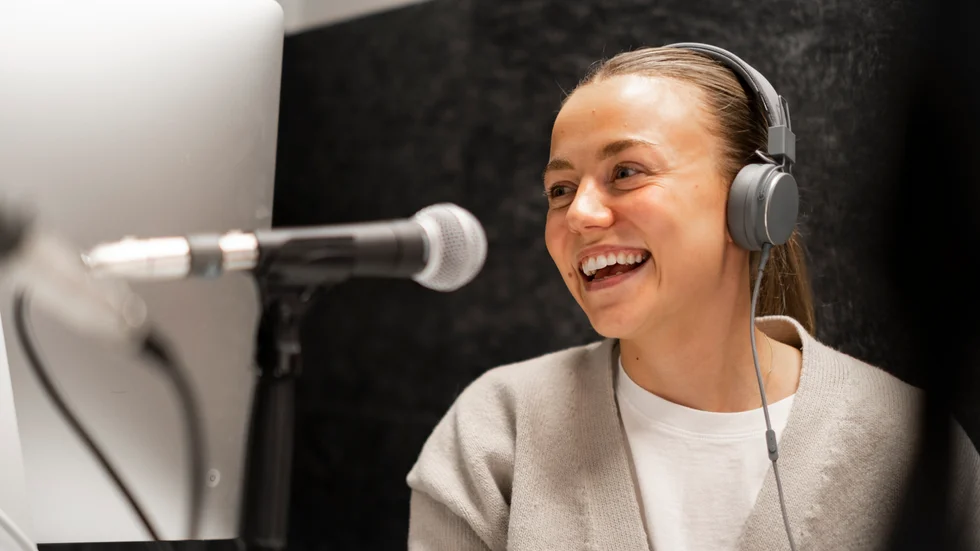 Olga Ahtinen gästar Correns podcast.