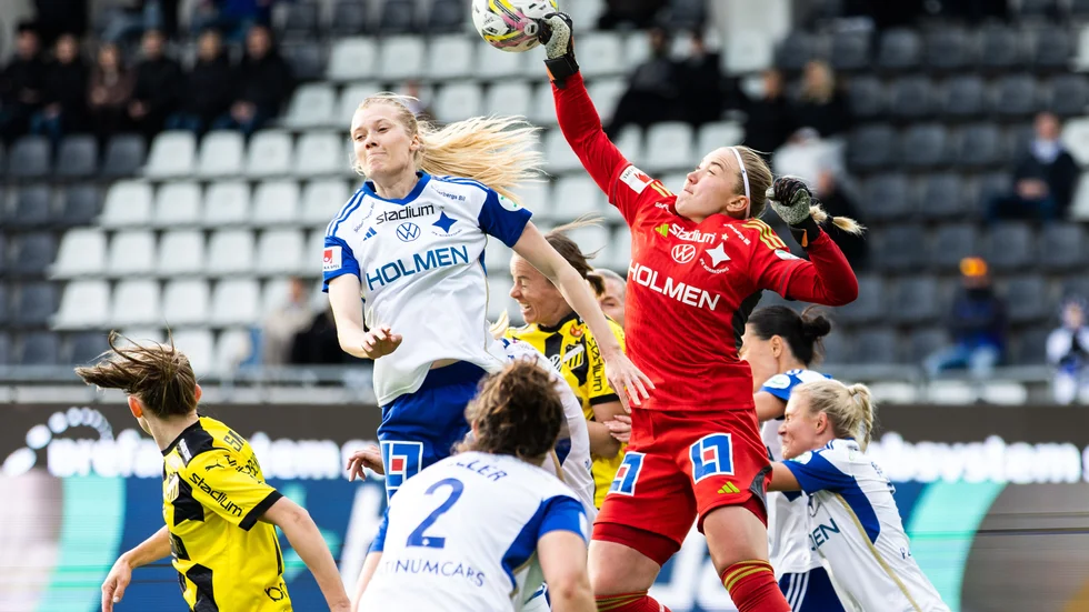 Sofia Hjern och Ebba Handfast liksom hela IFK är på jakt efter poäng igen mot Vittsjö.