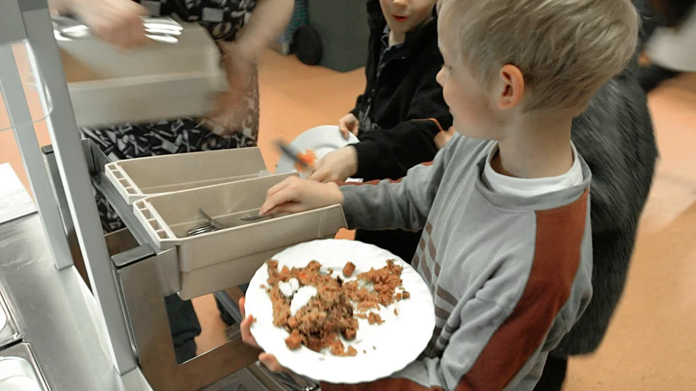 Det fanns en orsak till att vi började ge barnen i skolan lunch