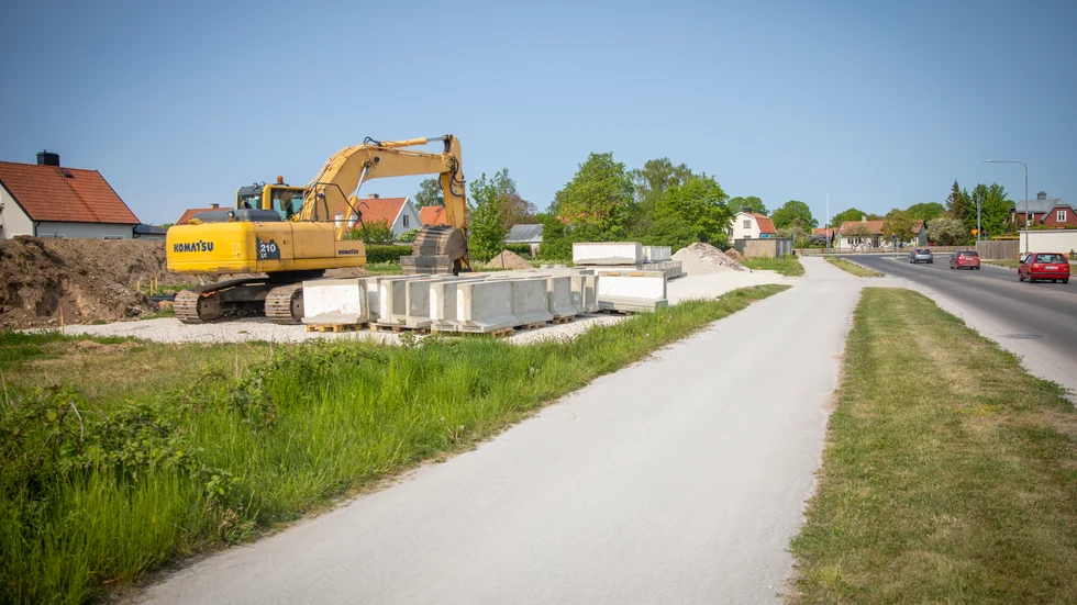 På fastigheten Visby Kolgården 14 längs med Allégatan byggs just nu ett gruppboende som kommer bestå av sex lägenheter i två våningar. Boendet ska stå klart till hösten. 