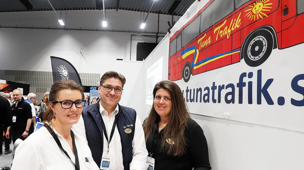 Tuna trafik utökar sin verksamhet med konsertresor till Stockholm. "Vi har haft fullbokade bussar", säger Matilda Sandström (till höger i bild) på Tuna trafik.