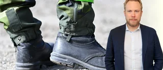 Välkommen till armén, vi har nya robotar men inga kängor