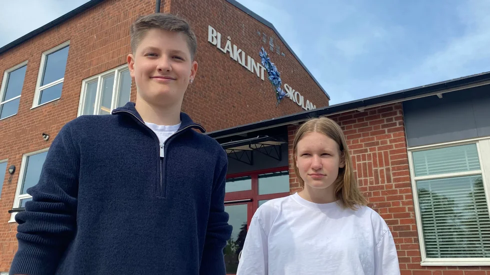 Edvin Saran i sjuan och Emmy Nygren i åttan på Blåklintskolan har vinnit första repektive tredjepris i den nationella novelltävlingen Skrivkampen.