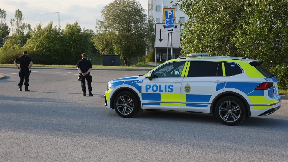 En man knivskars utomhus i Gränby på onsdagskvällen.