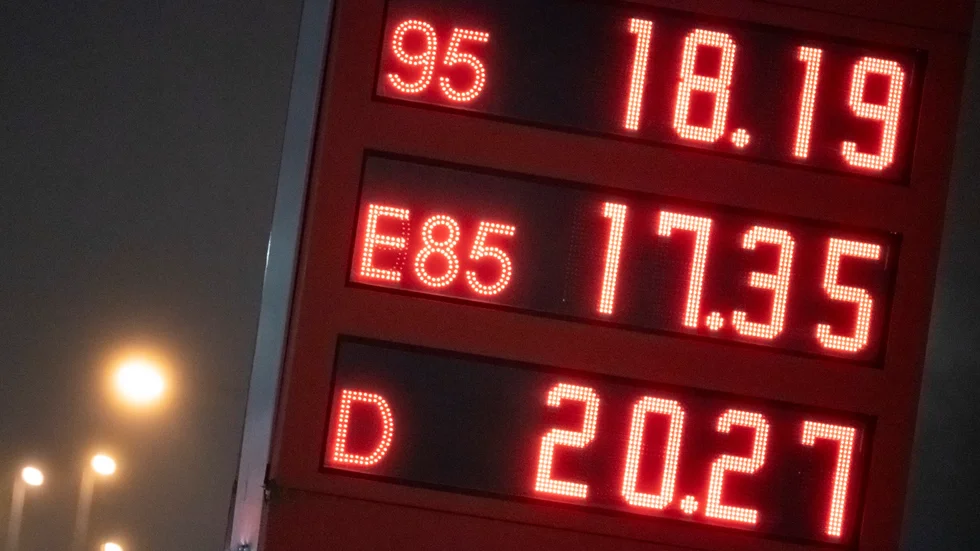Bensin- och dieselpriserna är redan rekordhöga. Om Ryssland anfaller Ukraina kan de bli ännu högre. Arkivbild.