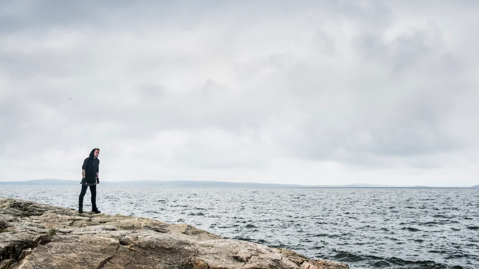 Juniskär är det näst vackraste ortsnamnet i Sverige, enligt en ny omröstning. Det har också varit platsen för en videoinspelning med Joakim "Jockiboi" Lundell, som bilden visar. Arkivbild.