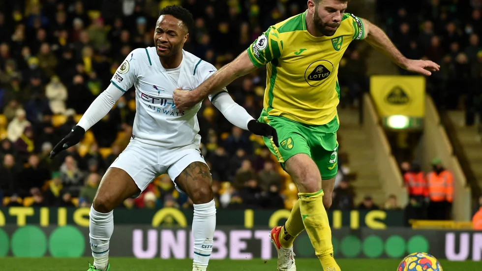 Manchester Citys Raheem Sterling satte tre av de fyra Manchester City-målen mot Norwich.