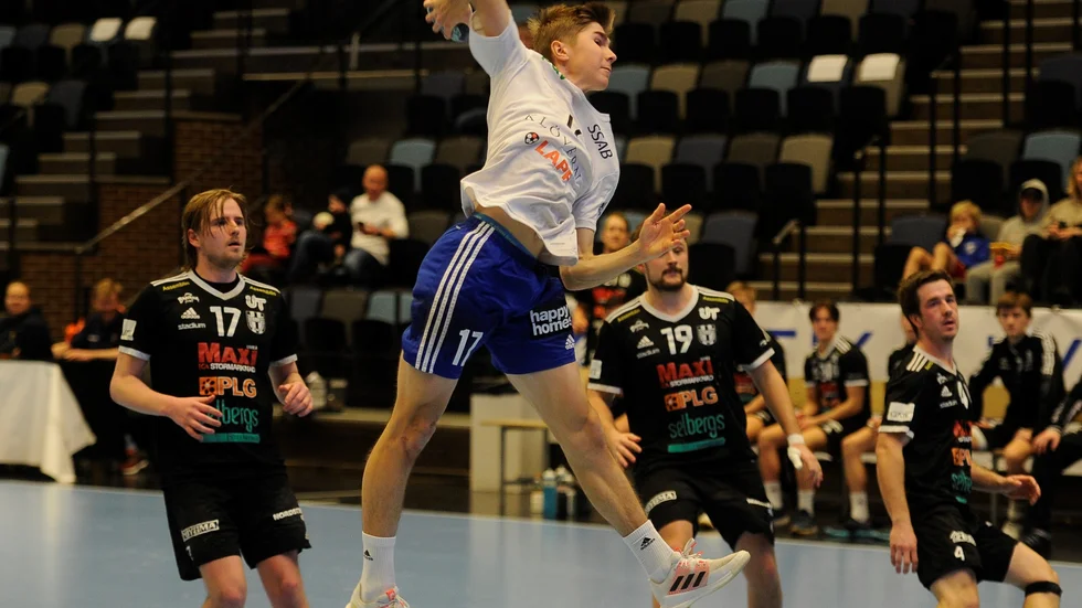 Oliver Söderberg var duktig när IFK Nyköping tog en viktig seger i Sollentuna.