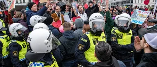 Polisen följer förberedelserna