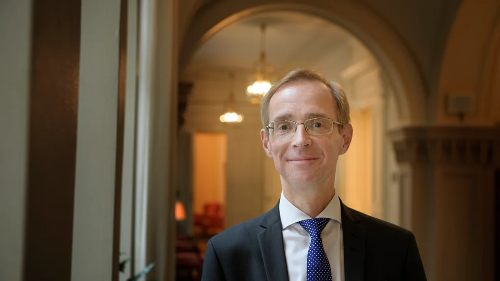 SEB:s seniorekonom Robert Bergqvist säger att aktiemarknaden väntar på västvärldens svar på Rysslands besked. Arkivbild.