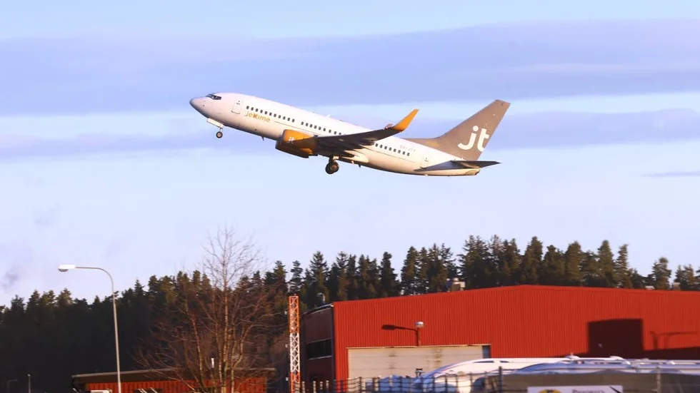 Just nu vare sig landar eller startar några plan på Norrköping flygplats.