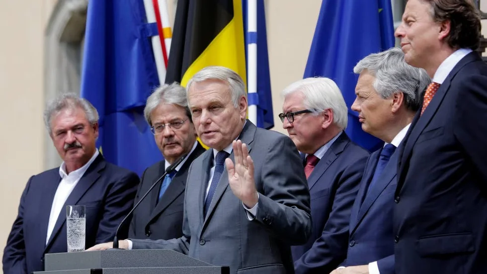 Anledning att oroas. Utrikesministrarna för EU: s sex grundarländer i möte efter Brexit. Sverige borde göra som Storbritannien skriver dagens debattör.