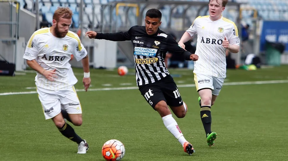 Fyra mål på åtta minuter. Det blev en galen start på matchen när Ihab Naser och Sylvia mötte Vimmerby.