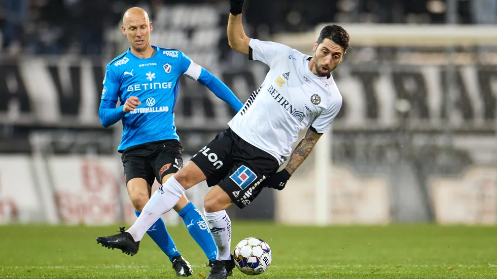 Nahir Besara, till höger, återvänder till Hammarby. Arkivbild.