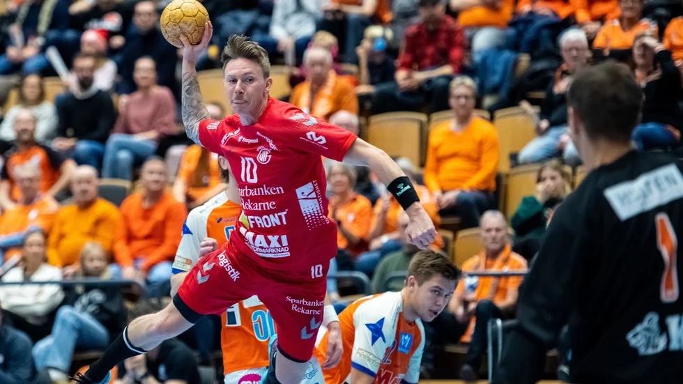 Kantstjärnan Fredrik Gustavsson är Guifs bästa målskytt inför Handbollsligans omstart under fredagskvällen.