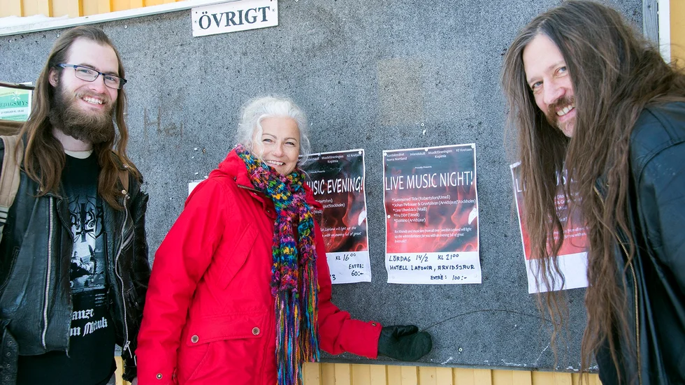 Festival på turné. Joakim Vesterlund, Annika Holmström och Johan Piribauer ser till att det kommer att spelas rock, punk och metal i Jörn, Arvidsjaur och Norsjö i helgen. Foto: Foto: GÖRAN WESTERLUND.