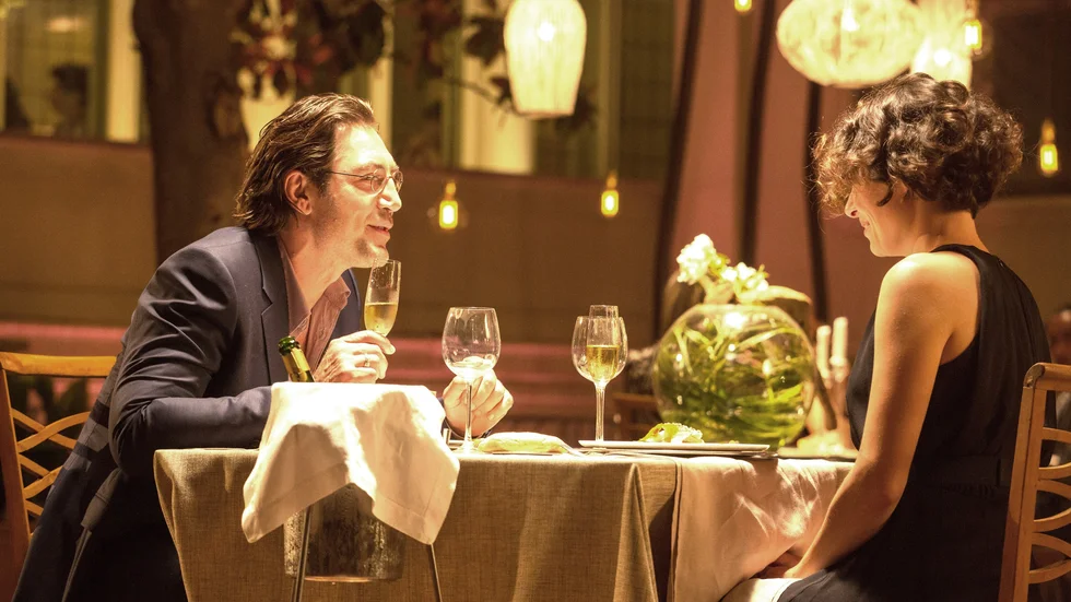 Kärlek. Javier Bardem och Jasmine Trinca blir också indragna i ett triangeldrama. Foto: Keith Bernstein.