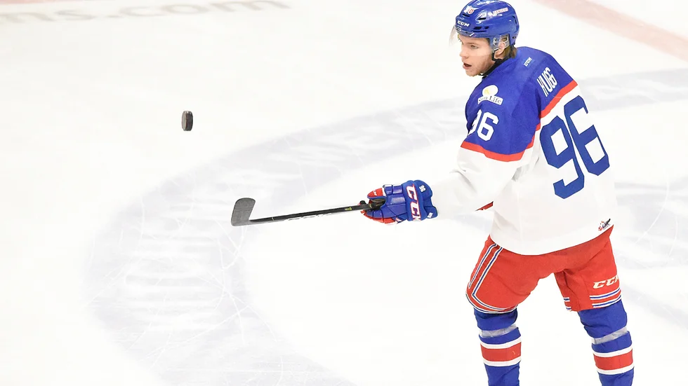 Rickard Hugg ser fram emot att ta steget till seniorhockeyn nästa säsong. 