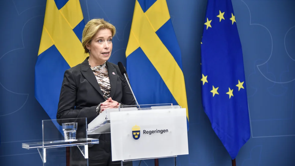 Klimat- och miljöminister Annika Strandhäll har satt som mål att Sverige ska bli världens första fossilfria nation år 2045, skiver Arne Lövgren.
