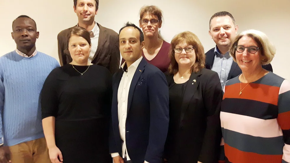 Några av de som kandiderar för Liberalerna till kommunfullmäktige och landstingsfullmäktige samlade. Bakre raden från vänster: Andreas Westerberg, Marie Andersson, Zaher Nahlawi. Främre raden från vänster: Musa Mohammed, Emma Gustafsson, Shervin Ahmadzadeh, Christina Soldan, Carin Hasslow.