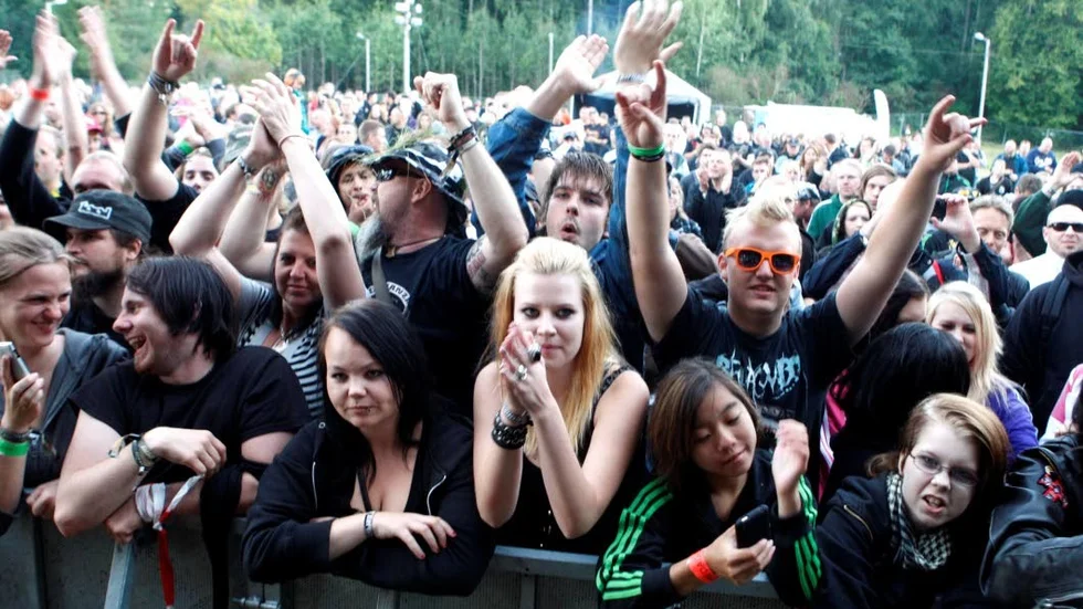 Fylls på. Det fylls på med fler och fler band till Skogsröjet i början av augusti.