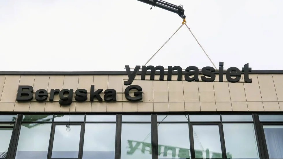 Nya Bergska bort och Bergska gymnasiet på plats.