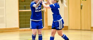 Första matchen för historiskt damlag: "Ska vara med i toppen"