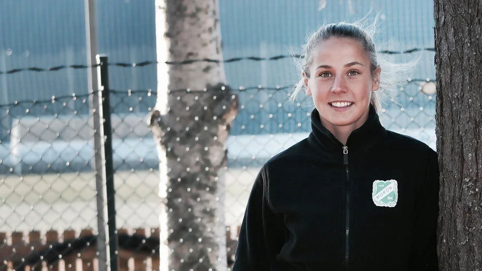 Olivia Holm möter sina gamla lagkamrater i Umeå i helgesn första träningsmatch.