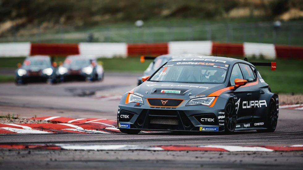 Robert Dahlgren slutade trea efter ett race som inte gick som han hade hoppats. Johan Kristoffersson vann i stor stil efter att ha varit överlägsen.