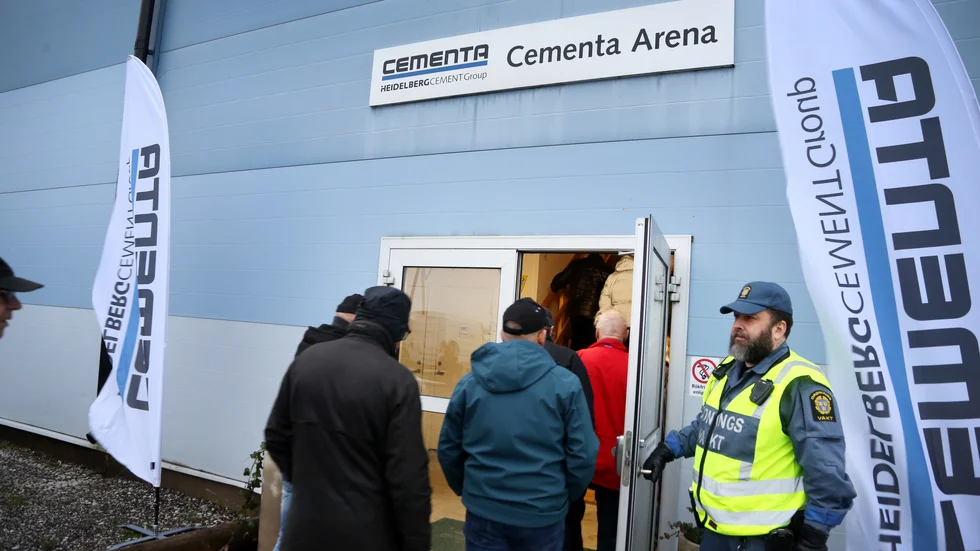 Cementas stormöte i Slite lockade mycket folk.
