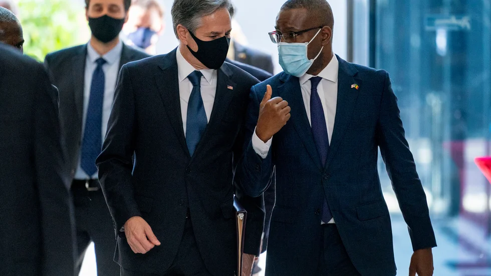 USA:s utrikesminister Antony Blinken säger på lördagen att han oroas över Rysslands aktivitet vid gränsen mot Ukraina i samband med ett besök i Senegal.