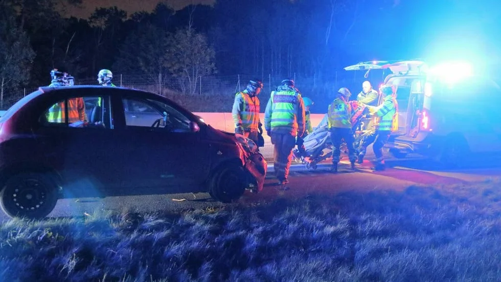 Två fordon var inblandade i en trafikolycka på E4 utanför Norrköping på tisdagskvällen, med stoppad trafik som följd.