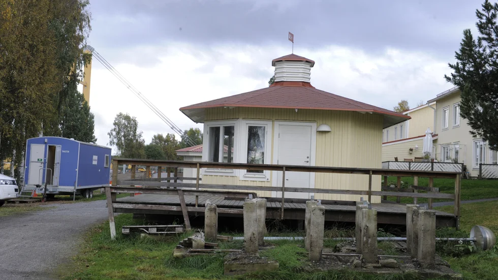 Har flyttat. Lusthuset finns nu på Skellefteå camping.