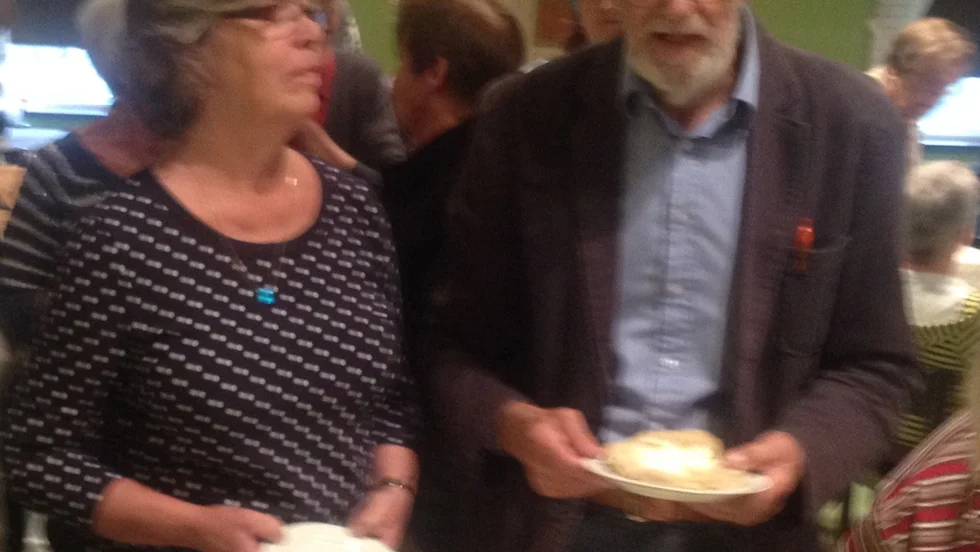 Gäster. Elsmarie och Bert Eriksson fick ett välförtjänt fika.