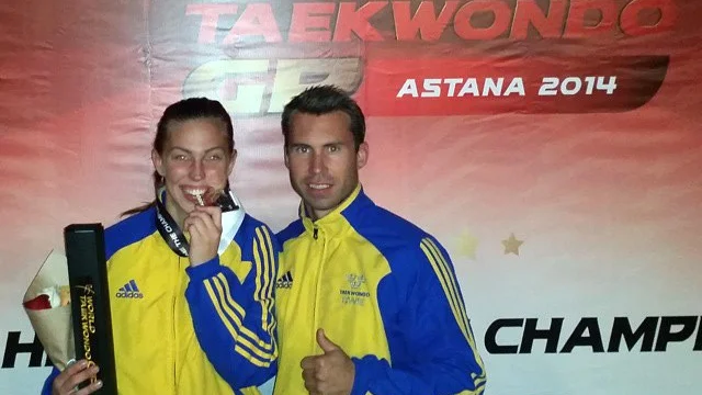 Nöjda. Elin Johansson och coachen Niklas Andersson i Astana.