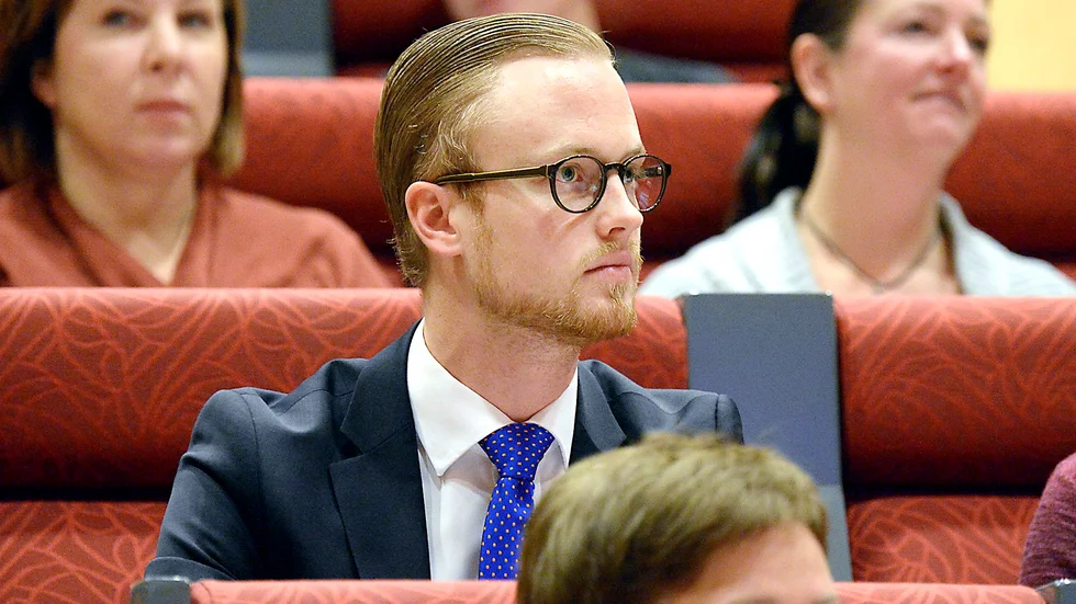 Stöttar partiledaren. Andreas Löwenhöök, gruppledare för Moderaterna, vill i dagsläget inte att partiet ska fälla regeringen med Sverigedemokraternas hjälp.