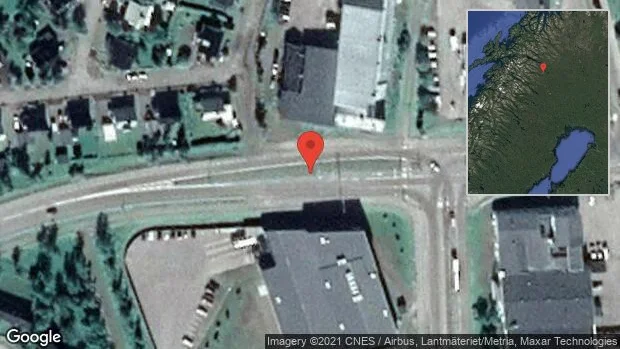 Stopp på väg 873 på grund av olycka med flera fordon