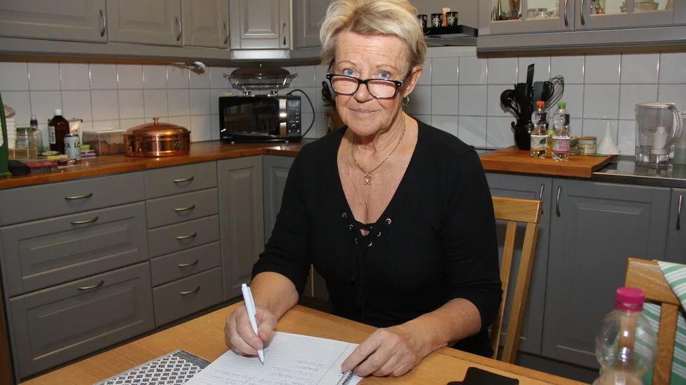 Ann-Sofi Borg känner inte att hon kan göra det bättre för Håbos omsorgstagare genom att vara politiker i vård- och omsorgsnämnden. Därför hoppar hon nu av sitt uppdrag.