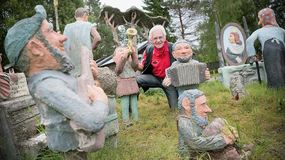 Lilleputtlandet. För några dagar sedan var sagolandet fyllt av skratt och lekande barn, nu börjar Stefan Markström planerna för vinterns julaktiviteter. Foto: Lars Eriksson.