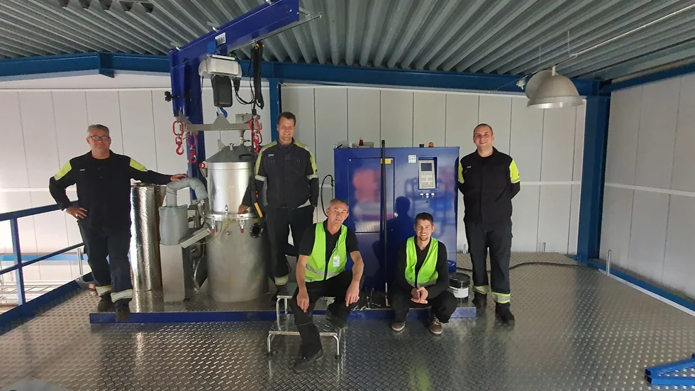  Andreas Holm, Gunnar Broberg, Vitalij Subusov, Alexander Kircheis och Ugo Jadrijevic jobbar alla på den nya anläggningen som tillverkar stålpulver till 3D-skrivare.