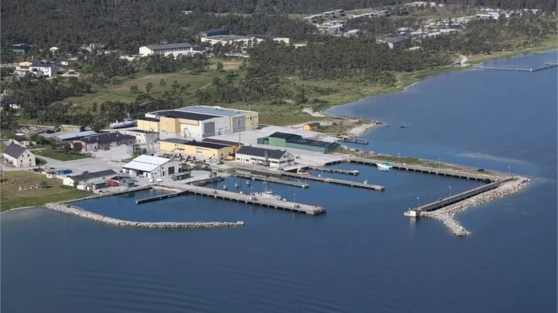 KONTROLLBEHOV. Försvaret vill inte låna marinhamnen i Fårösund, inte ens om de får göra det gratis.