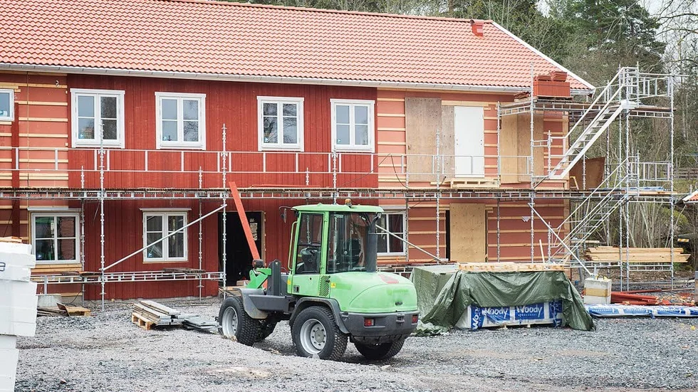 När samhället abdikerar från sitt ansvar att bygga lägenheter för alla även på landsbygden är det ideella föreningar och ekonomiska sammanslutningar som kommer på nya lösningar, skriver Terese Bengard och Peter Eklund, Hela Sverige Ska Leva.