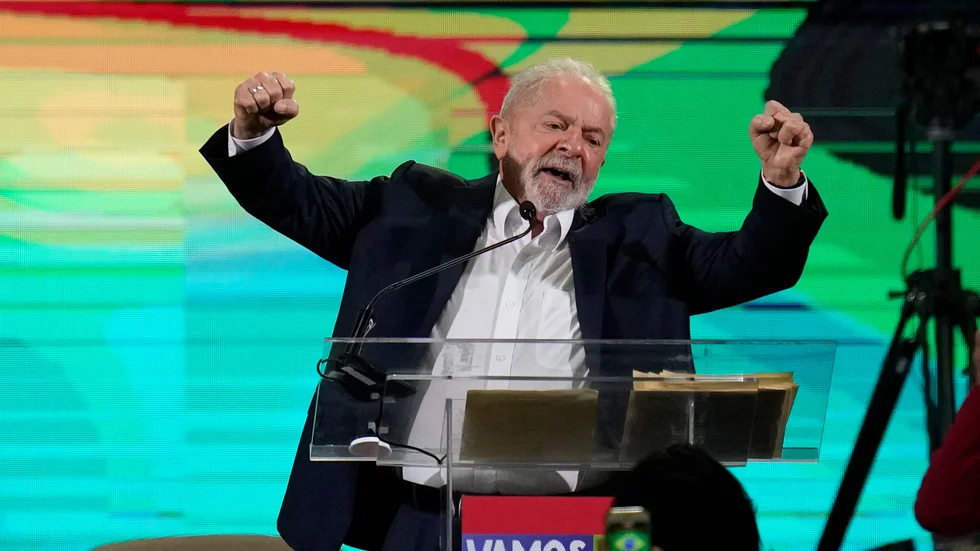 "Lula" meddelar sin kandidatur till höstens presidentval i Brasilien.