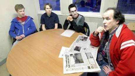 Oroade. Daniel Randahl, Max Hammarstedt och André Bryntesson är elever på Richard Steffen-gymnasiet, och Lars Birger Odenlid är en av deras lärare. De oroas alla av att Säpos besök i skolan i förra veckan.