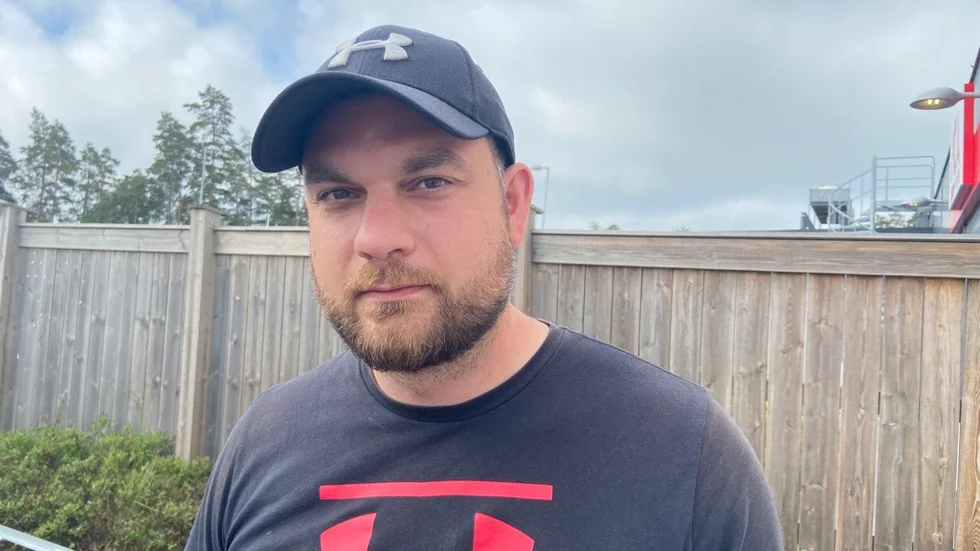 Michael Pasvandis bor i Lindbacken och är väldigt upprörd efter inbrottet: "Vi flyttade hit för villaidyllen men det verkar inte existera längre", säger han.  