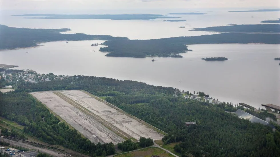 Kvinnan hittades någonstans på Svartön i Luleå.