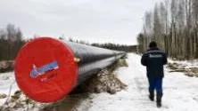 Gazproms rör till gasledning strax utanför S:t Petersburg som senare kommer att ansluta till Nord Streams gasledning genom Östersjön.