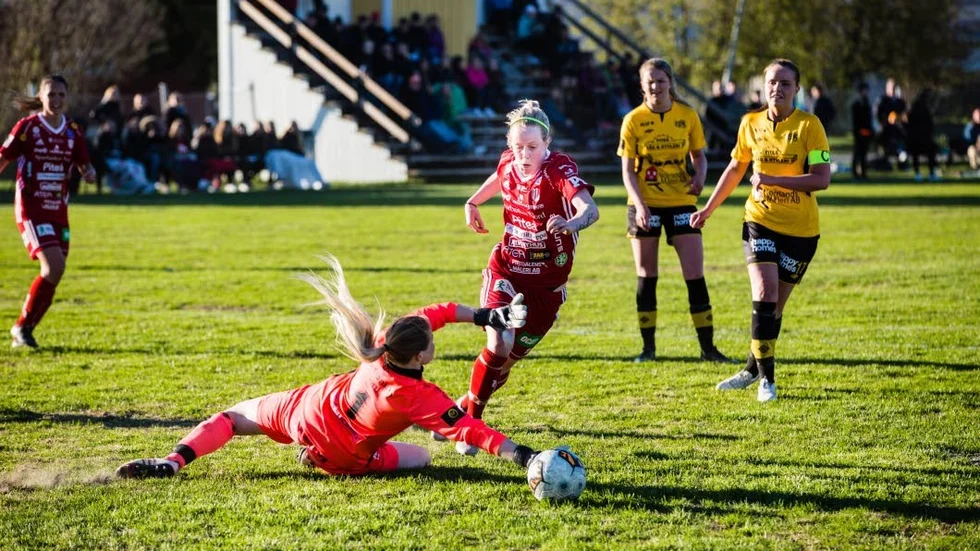 Hjälte. Cecilia Edlund blev stor hjälte mot forna storlaget Umeå IK.