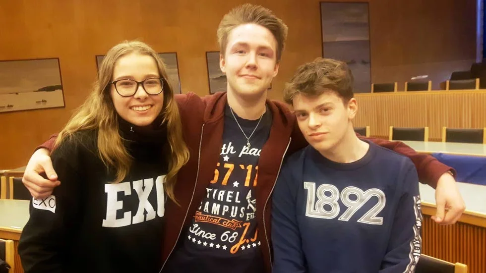 Elever mot nätmobbning. Noelia MacInnes Pelaez, Simon Andersson och Max Helms deltar i ett EU-projekt.