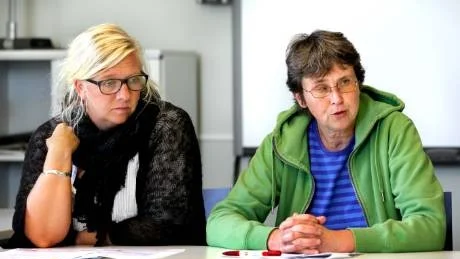 Meit Fohlin (S) och Brittis Benzler (V) sparar på rätt saker i skolan. Det finns mycket att göra innan kommunalskatten måste höjas.